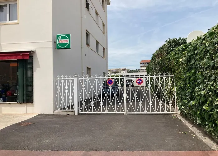 Cannes City B&B
